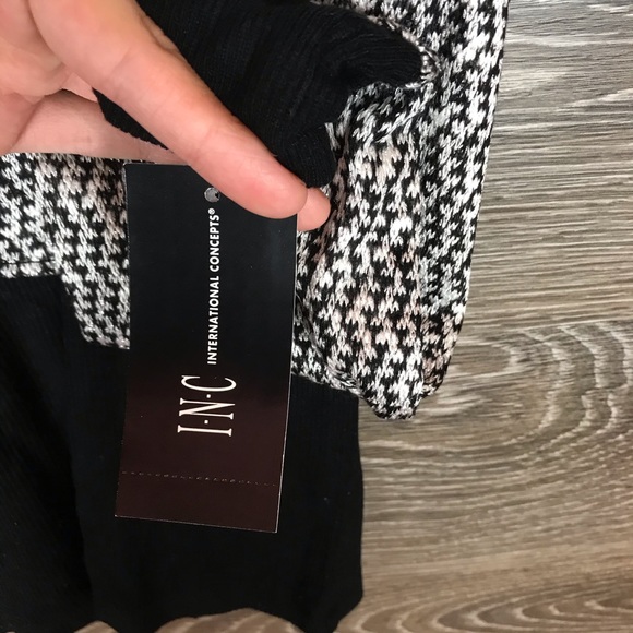 INC deep black metallic long sleeve knit sweater - Picture 6 of 10